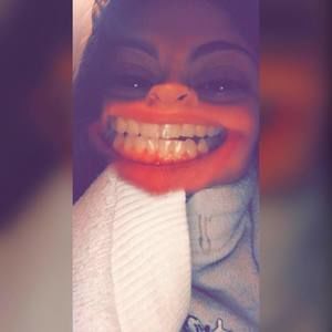 Meet your Posher, Marissa